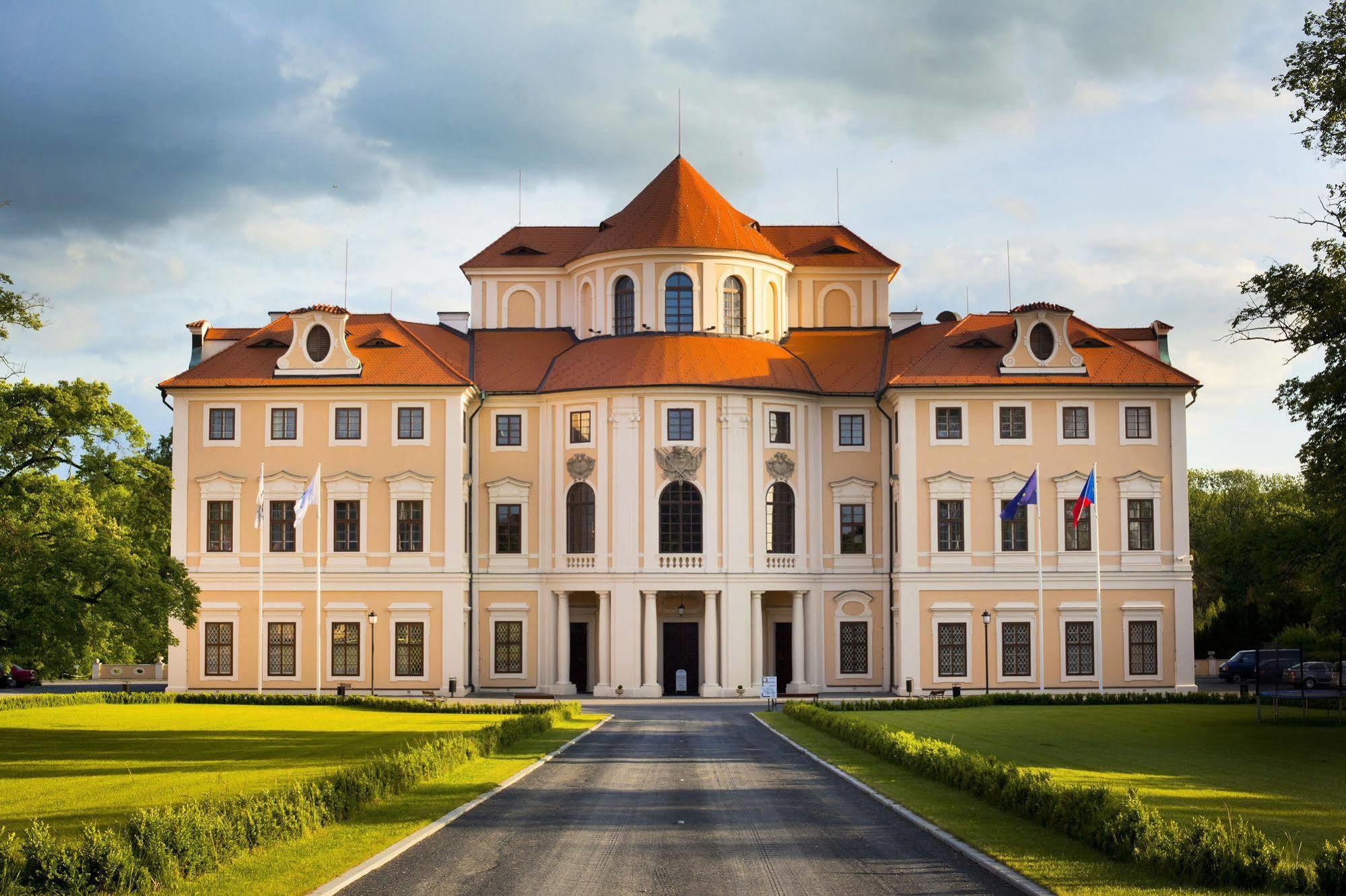 Chateau Liblice Byšice Exterior foto