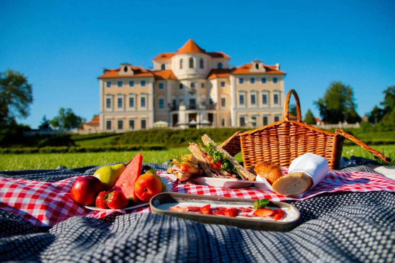 Chateau Liblice Byšice Exterior foto