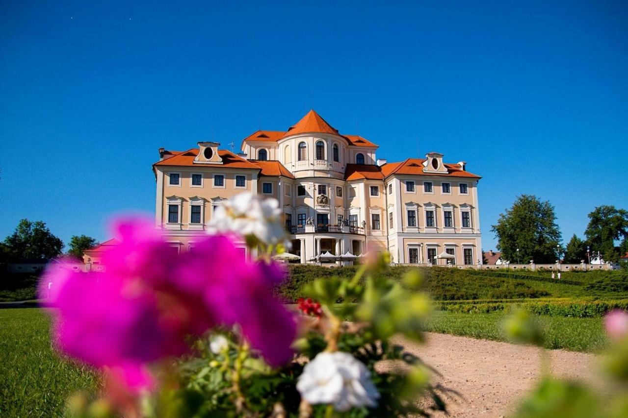 Chateau Liblice Byšice Exterior foto